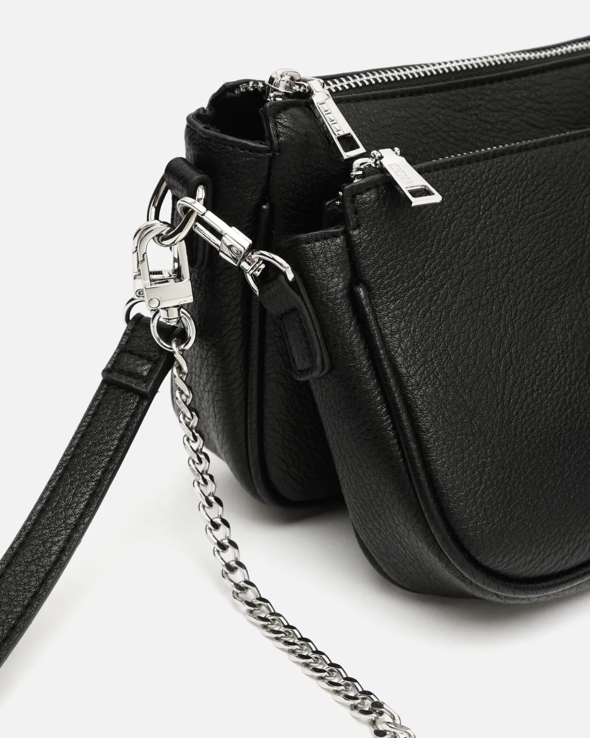 Bolso bandolera con compartimento extraíble