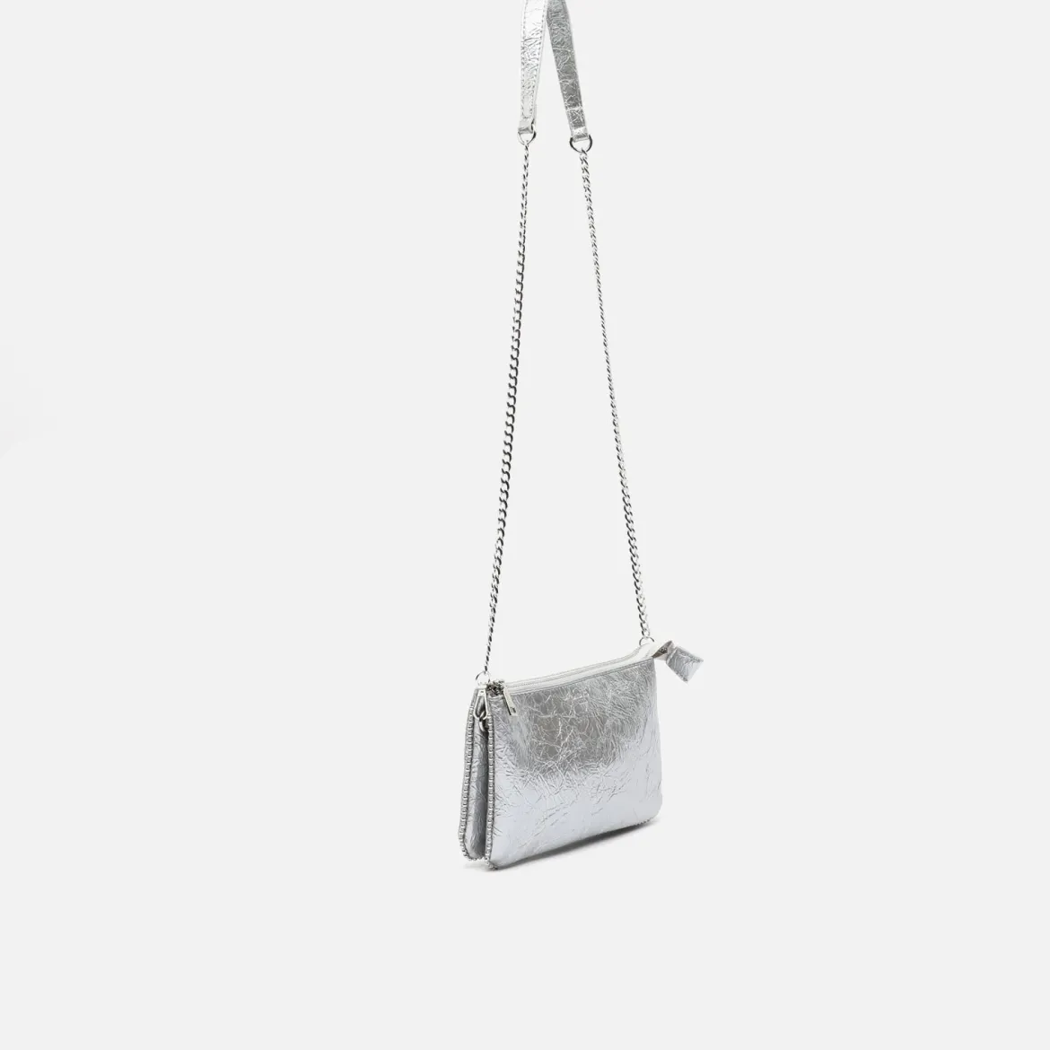 Bolso bandolera con correa