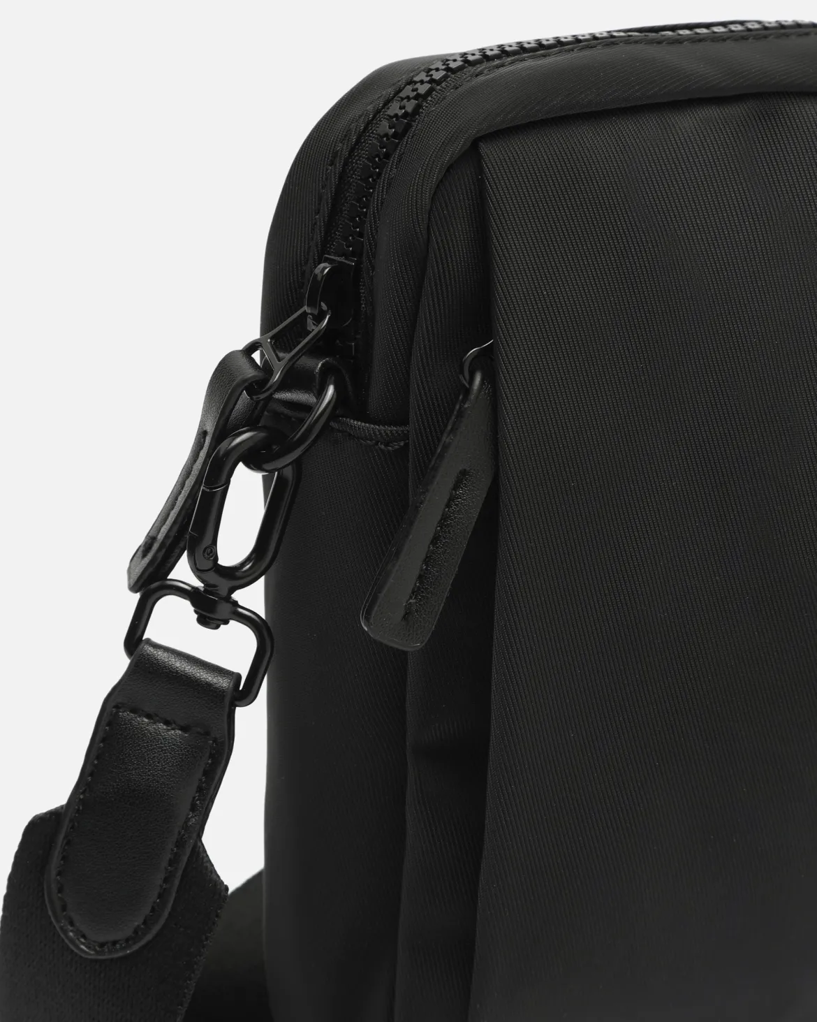 Bolso bandolera mini para móvil en nylon