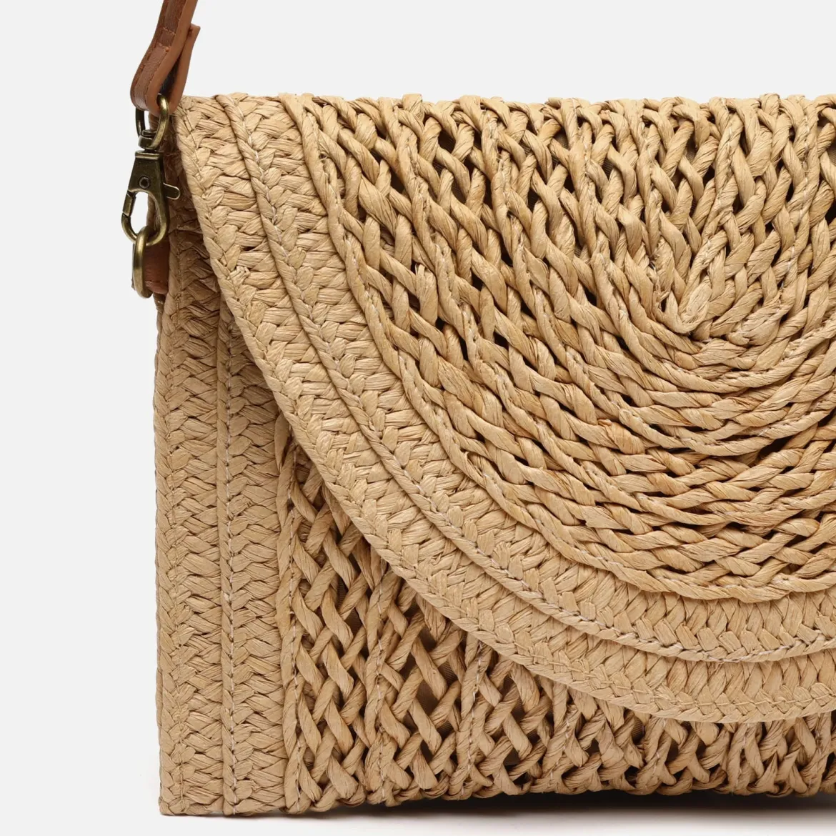 Bolso bandolera pequeño efecto rafia
