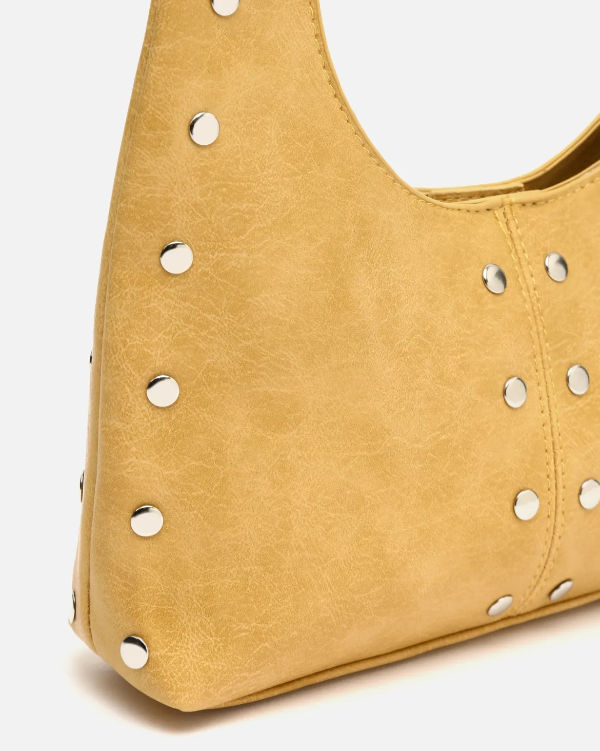 Bolso hobo pequeño con detalles metálicos