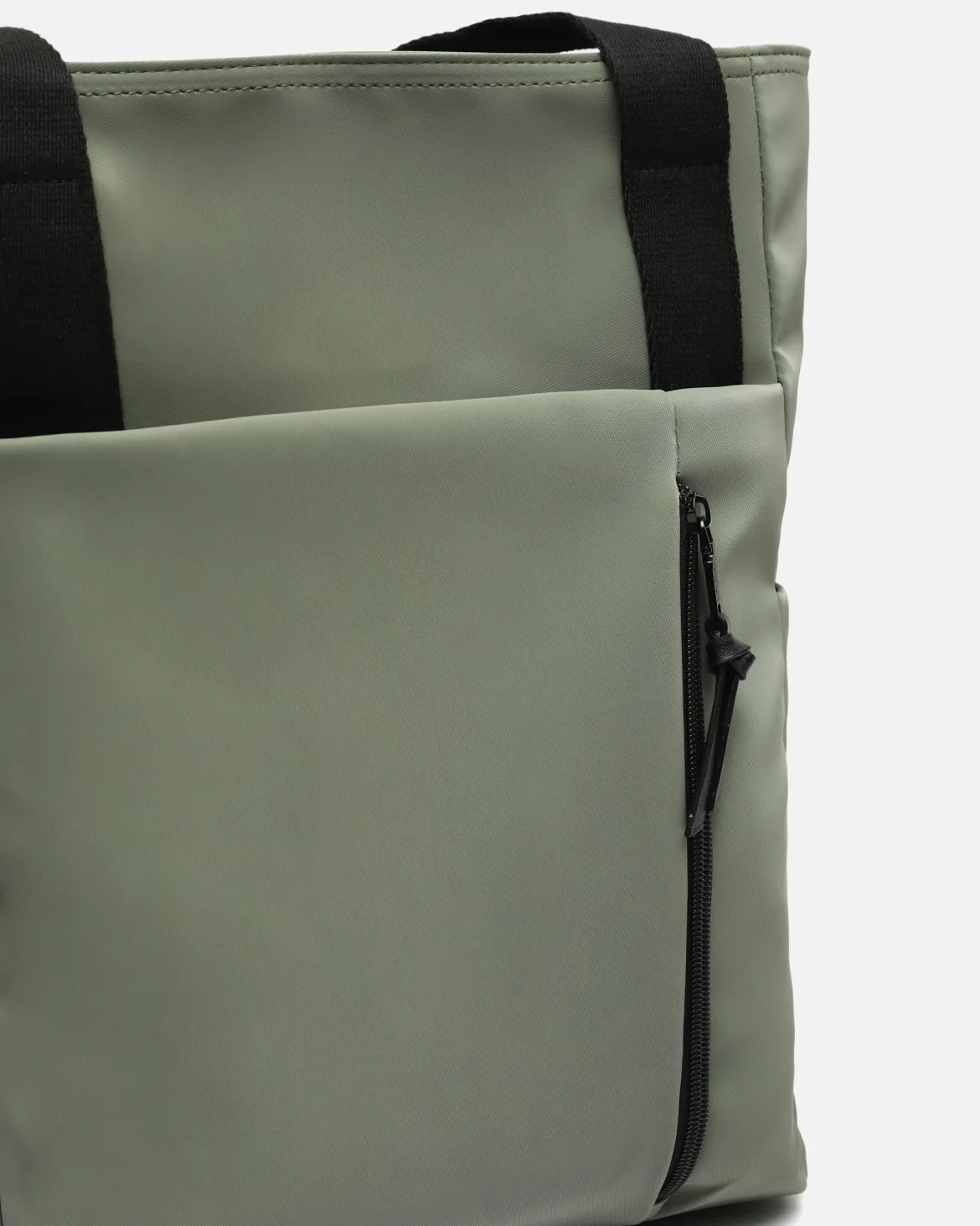 Mochila grande en nylon con bolsillo para portátil (14") y asa de hombro