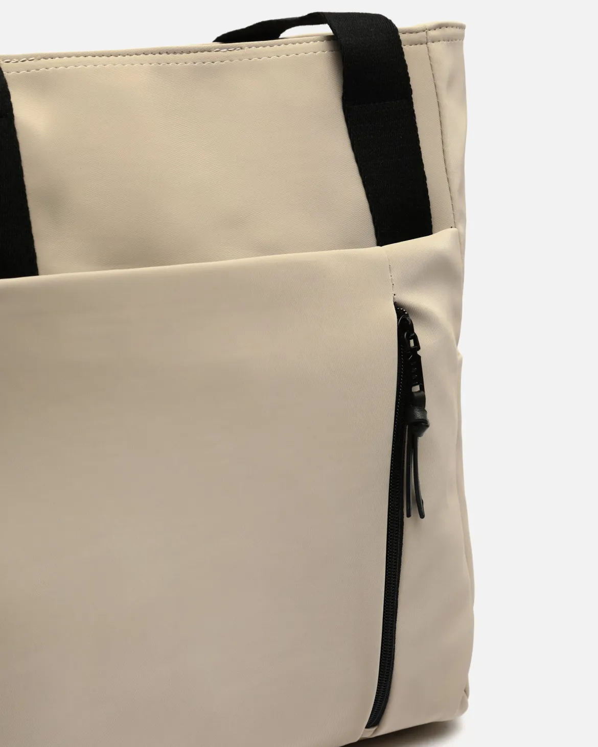 Mochila grande en nylon con bolsillo para portátil (14") y asa de hombro