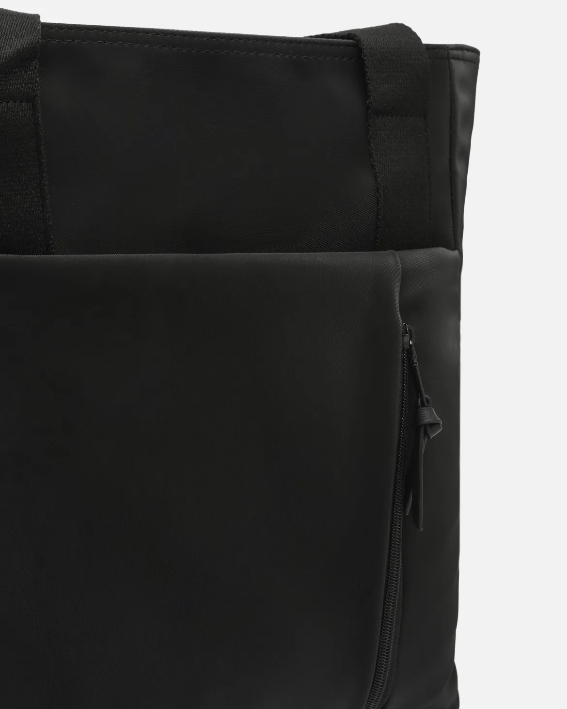 Mochila grande en nylon con bolsillo para portátil (14") y asa de hombro